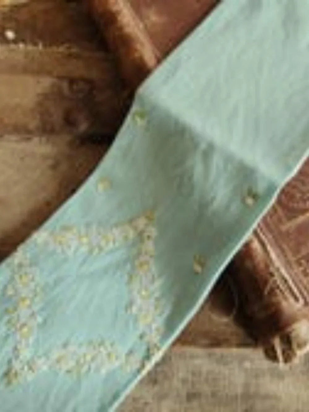 Vintage 1930s Tea Towel, Mint Green Linen with Daisy Floral Embroidery Fingertip